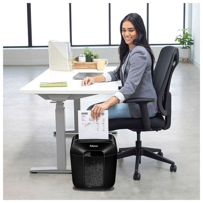 UNIŠTAVAČ DOKUMENTACIJE  6 LISTOVA CROSSCUT POWERSHRED LX25 FELLOWES 4170501