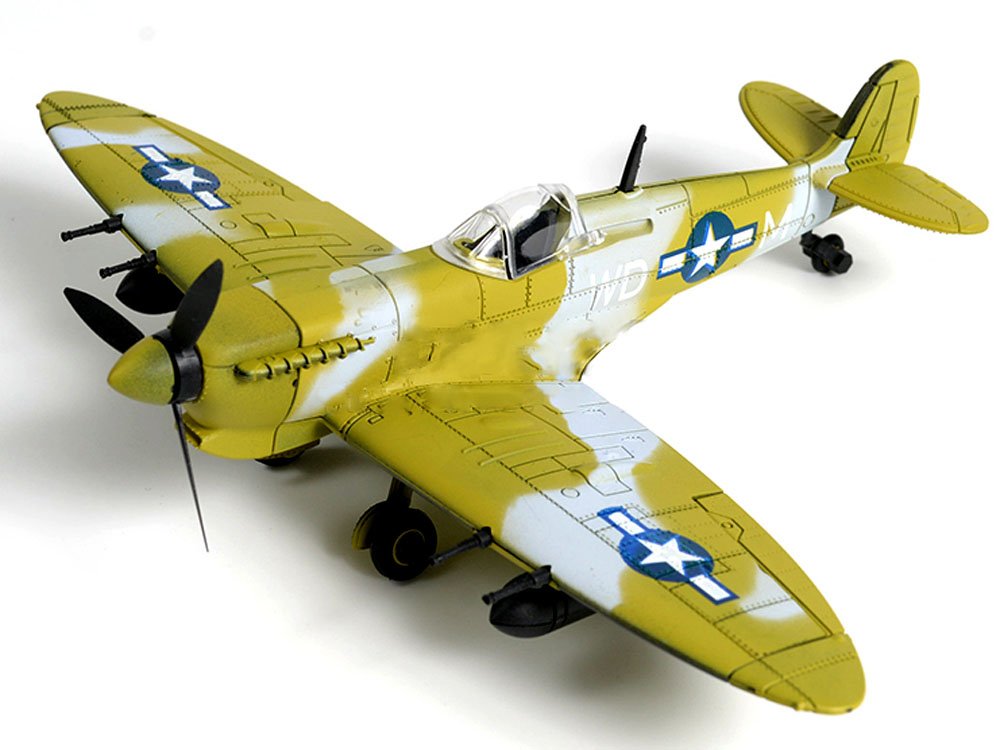 Model vojnog zrakoplova Spitfire (1:48)