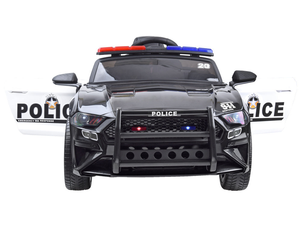 Policijski automobil AKU