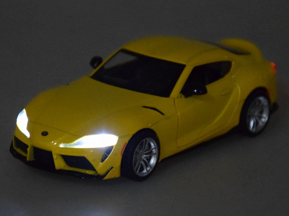 Metalni autić Toyota GR Supra (1:31)