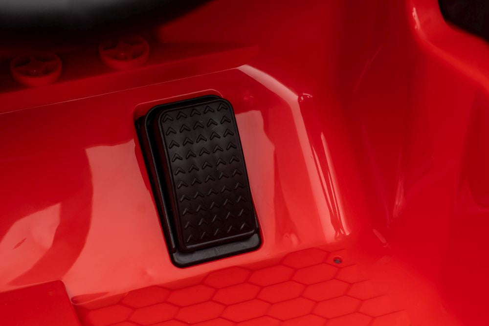 Licencirani auto na akumulator BMW M4 - crveni