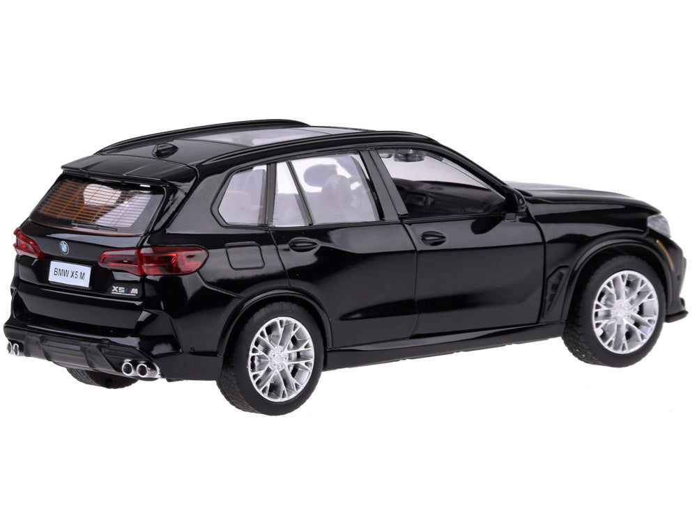 Metalni BMW X5M s efektima
