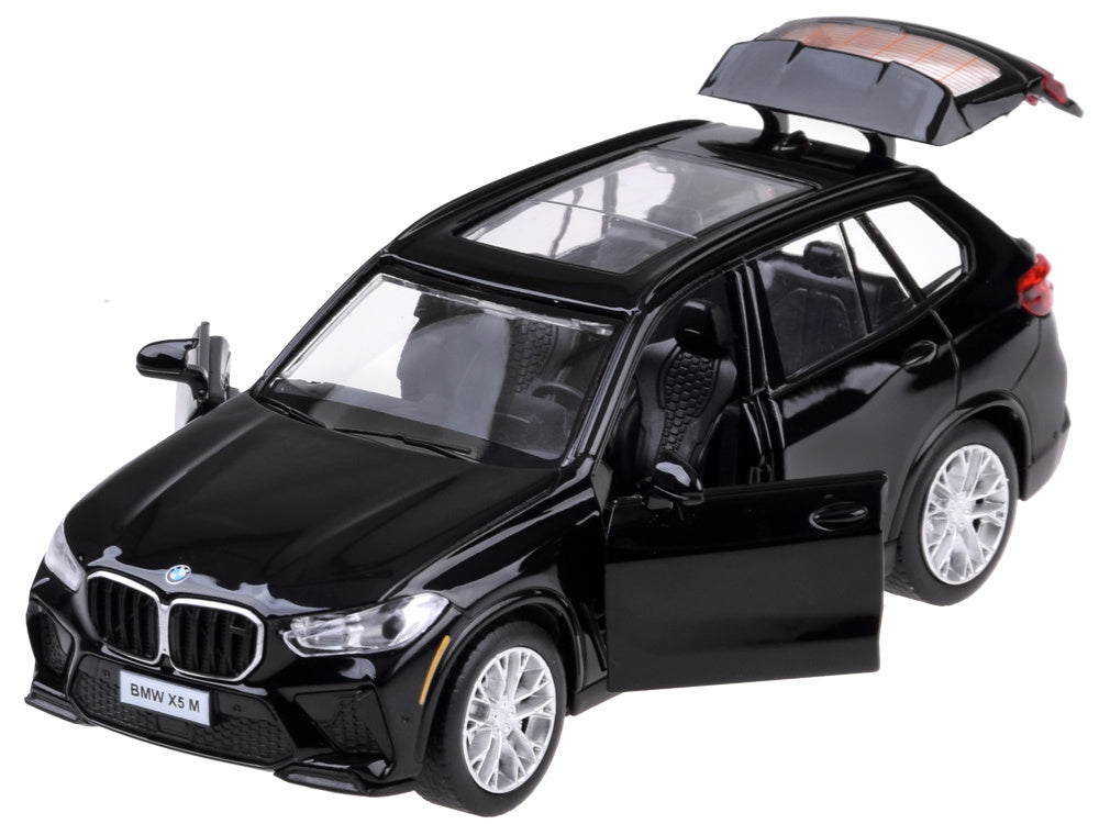 Metalni BMW X5M s efektima