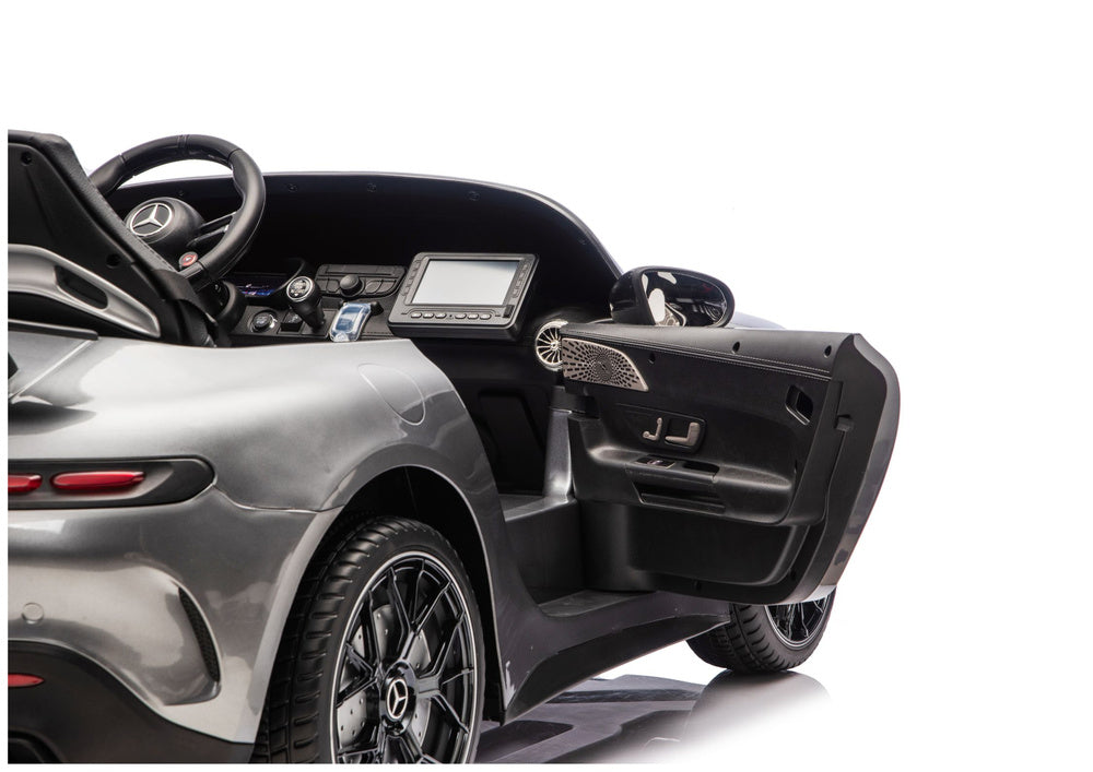 Licencirani auto na akumulator Mercedes GT63 AMG DK-GT63 24V - dvosjed - sivi/lakirani