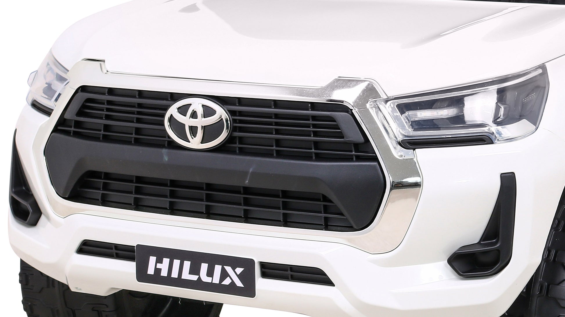 Licencirani auto na akumulator Toyota Hilux 4x4 - bijeli