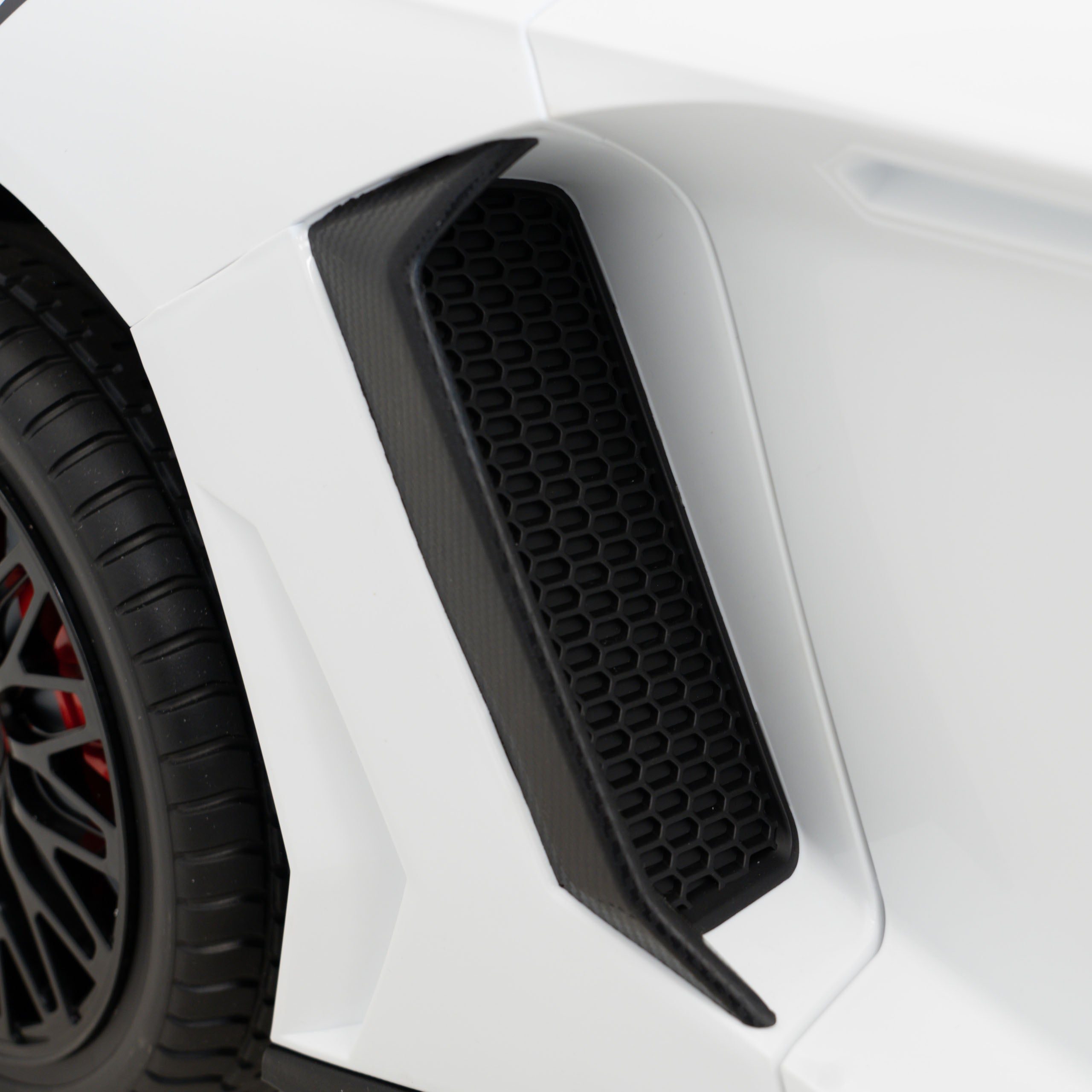 Licencirani auto na akumulator Lamborghini Aventador SV - dvosjed - bijeli