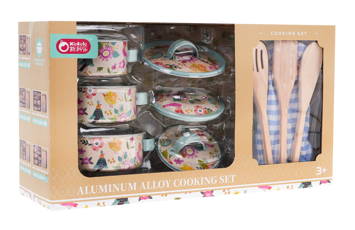 Set aluminijskih lonaca + kuhače i rukavice za igru