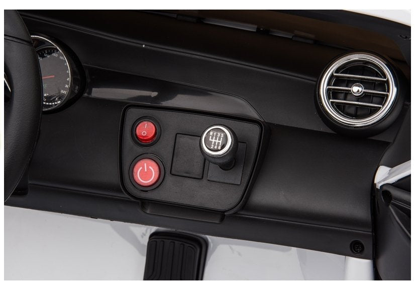 Licencirani auto na akumulator Mercedes GLC 63S QLS 4×4 – dvosjed – bijeli