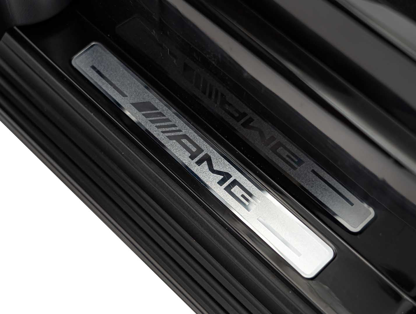 Licencirani auto na akumulator Mercedes Benz G63 AMG XXL 4x4 - dvosjed - crni