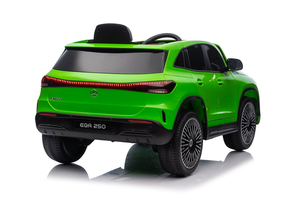Licencirani auto na akumulator Mercedes Benz EQA 250 4x4 - zeleni