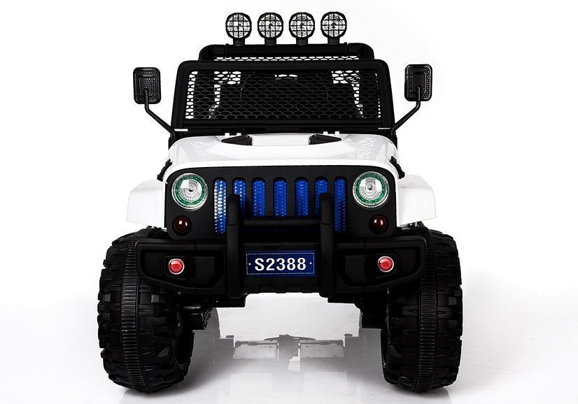 Auto na akumulator S2388 Jeep 4x4 - bijeli