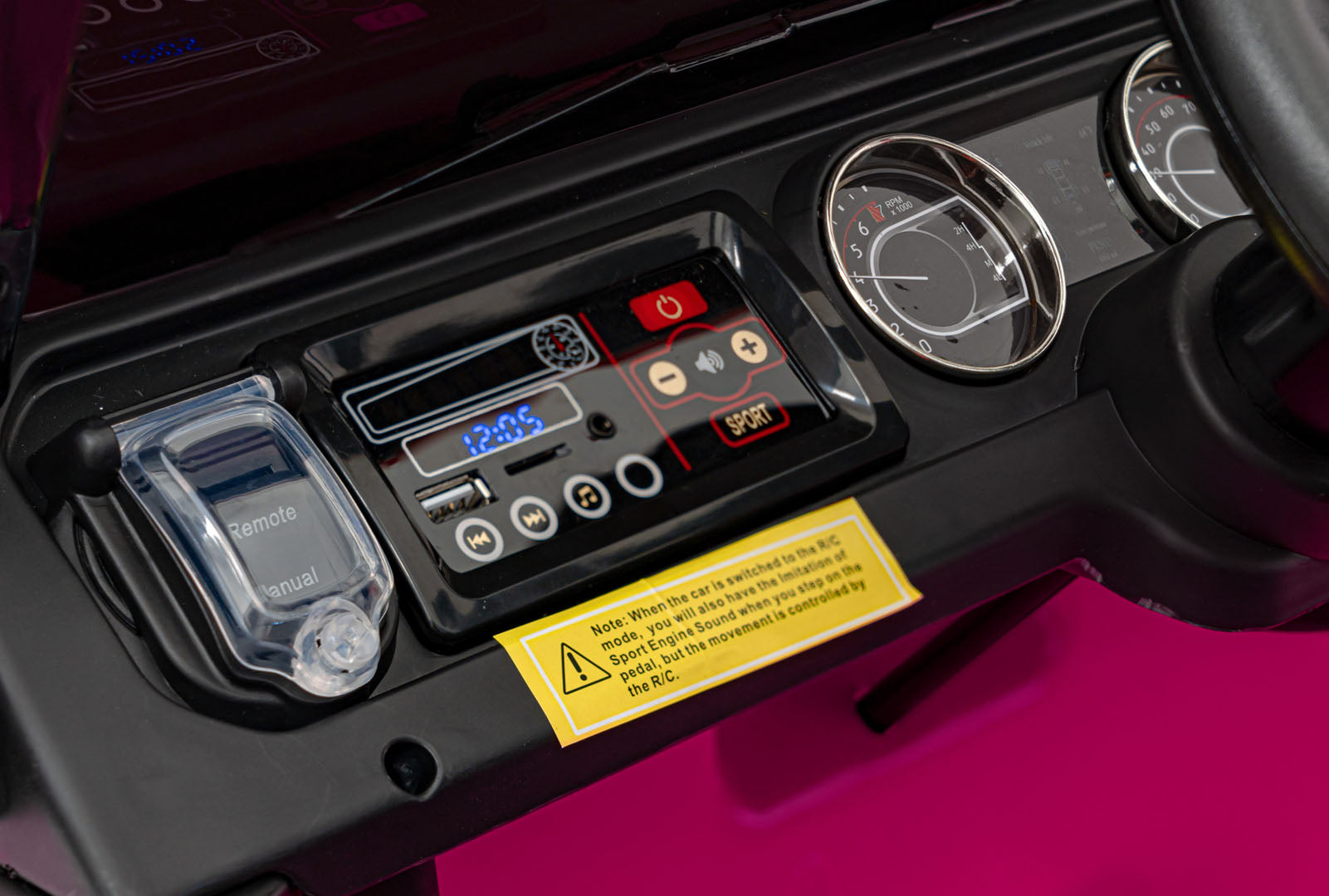 Licencirani auto na akumulator Jeep Wrangler Rubicon 4x4 - rozi