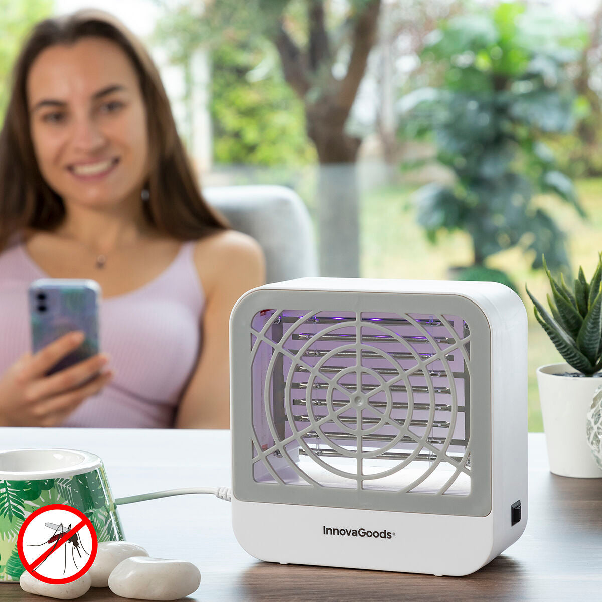 Svjetiljka protiv komaraca sa zidnom vješalicom KL Box InnovaGoods