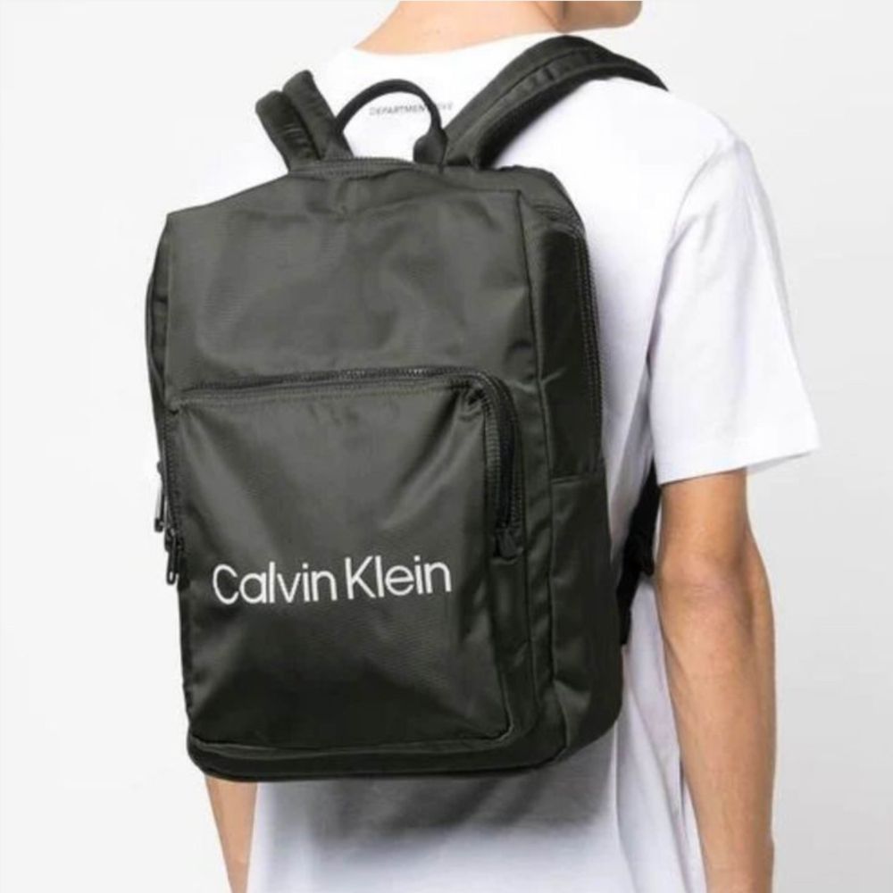Ruksak — CALVIN KLEIN