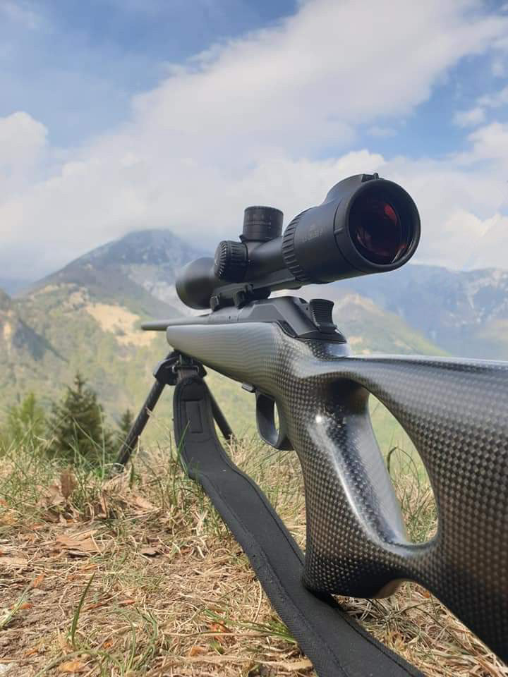CARBONOMIX carbon kundak za Blaser R8 professional success